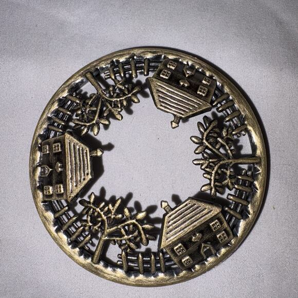 Yankee Candle Bundle Macintosh Scented 22oz Large Jar, Candle Topper & Car Jar - Picture 7 of 8